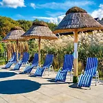 With Pool, Whirlpool, Sauna, Prázdninový dům *