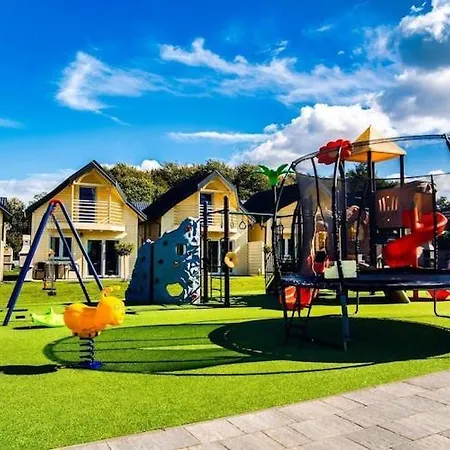 Vakantiehuis With Pool, Whirlpool, Sauna, Ustronie Morskie