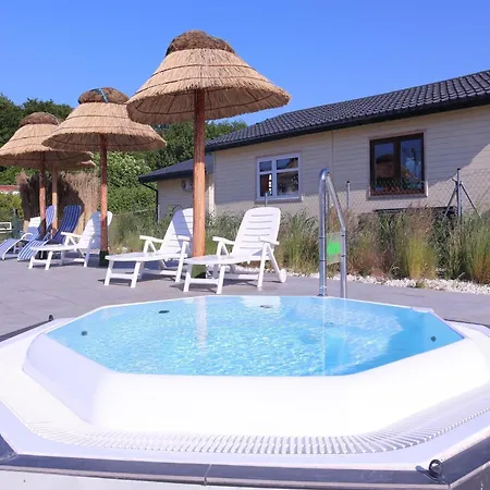 With Pool, Whirlpool, Sauna, 度假居